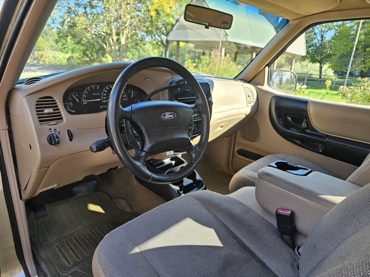 Ford Ranger photo 10
