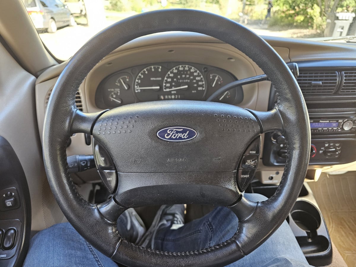 Ford Ranger photo 14