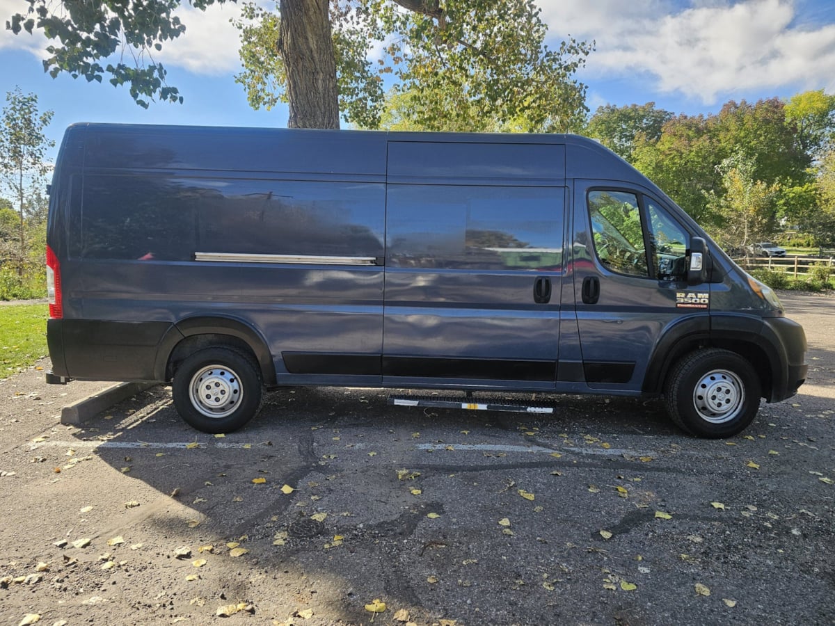 Ram Cargo Van photo 6