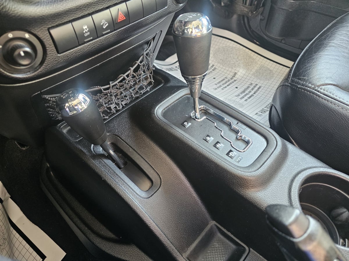 Jeep Wrangler photo 16