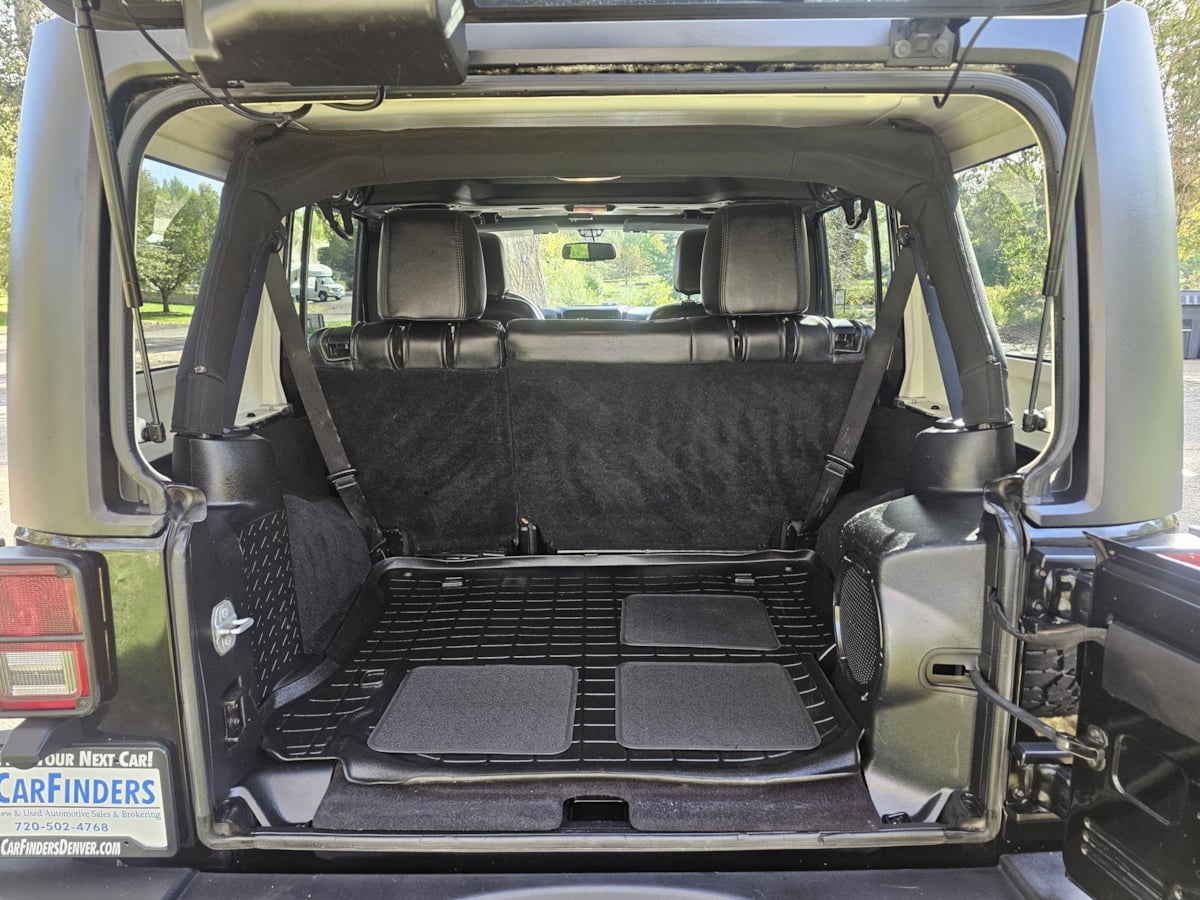Jeep Wrangler photo 26