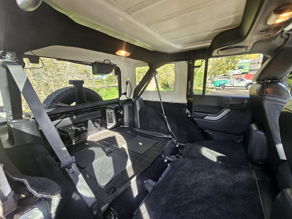Jeep Wrangler photo 33
