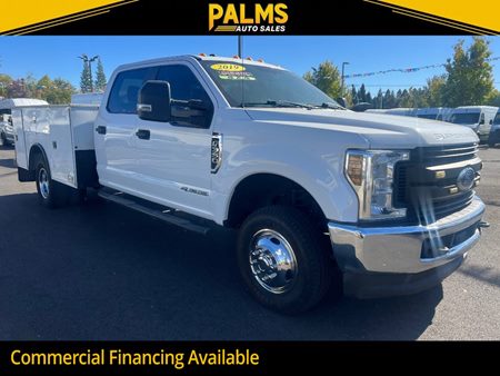 2019 Ford Super Duty F-350 DRW XLT 4WD Crew Cab 6.7 Diesel Truck