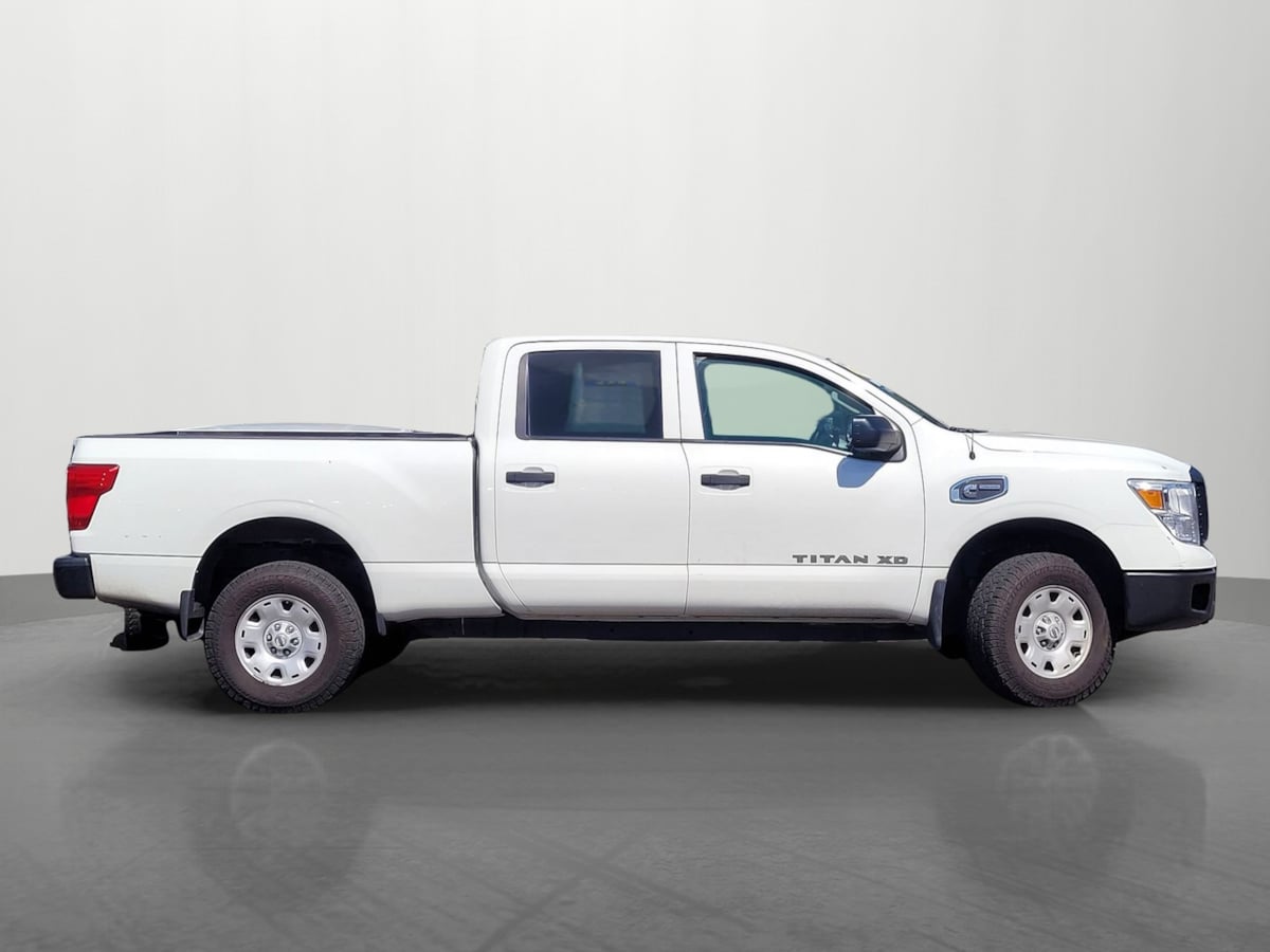 2018 Nissan Titan S photo 3