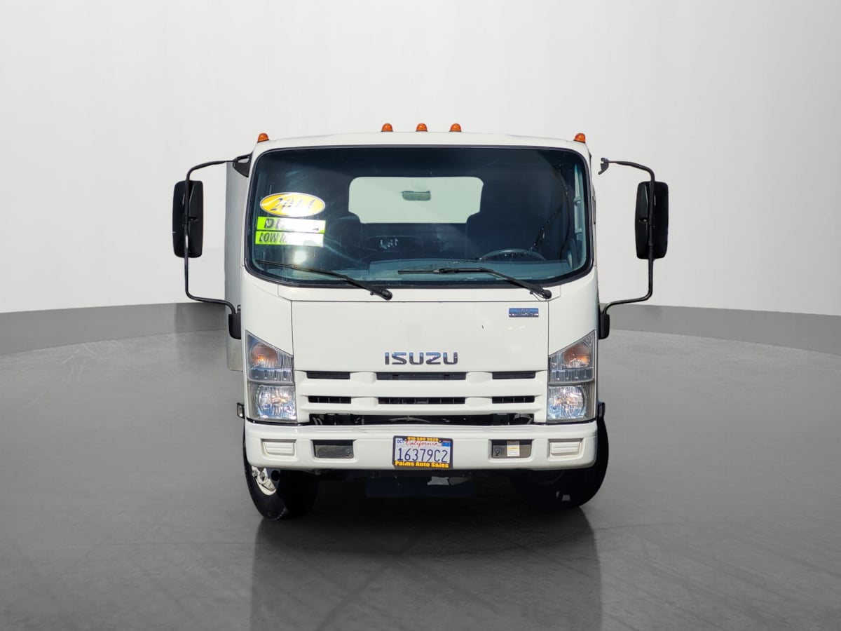 2014 Isuzu NPR photo 2
