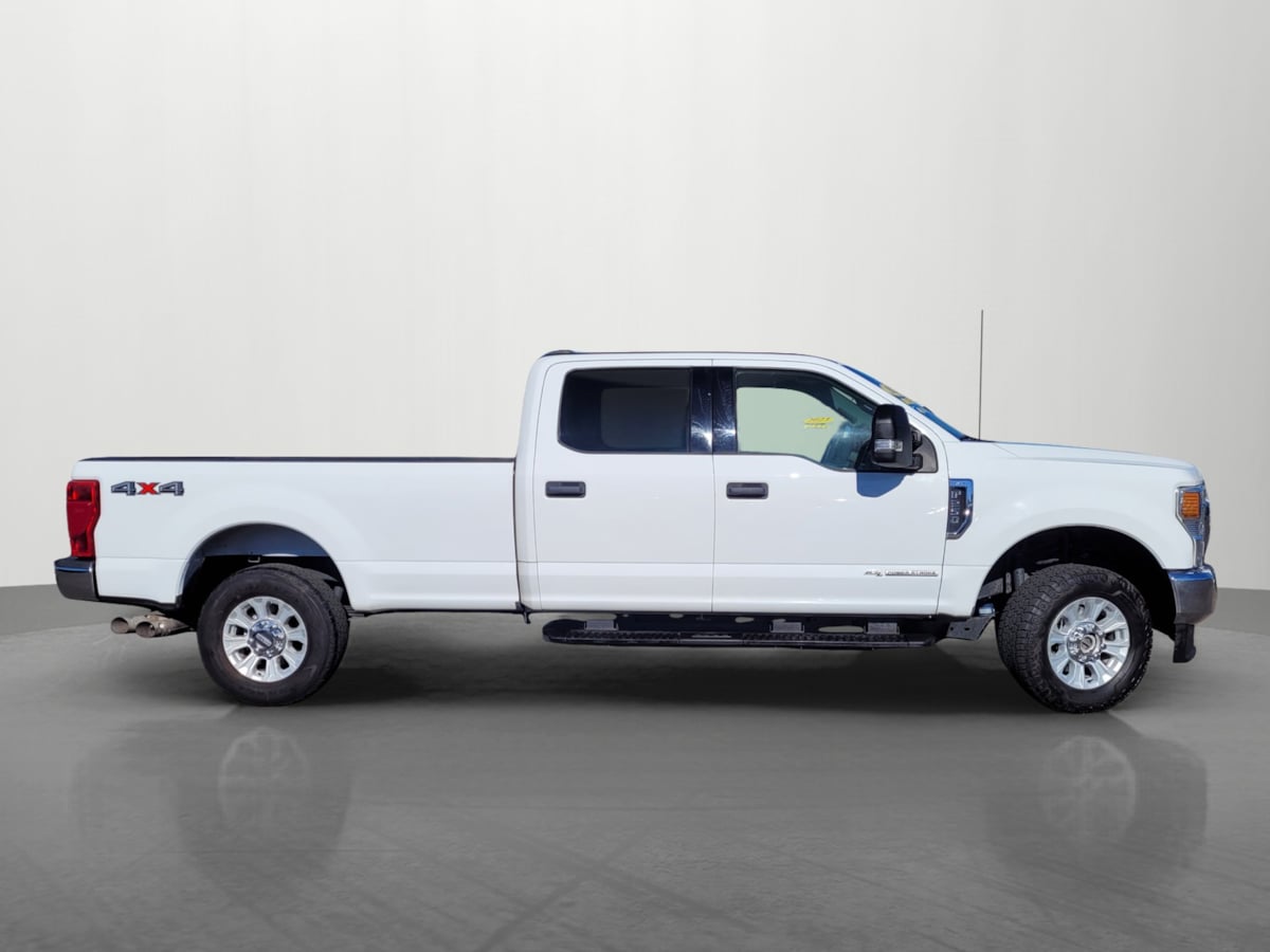2022 Ford F-250 XLT photo 3