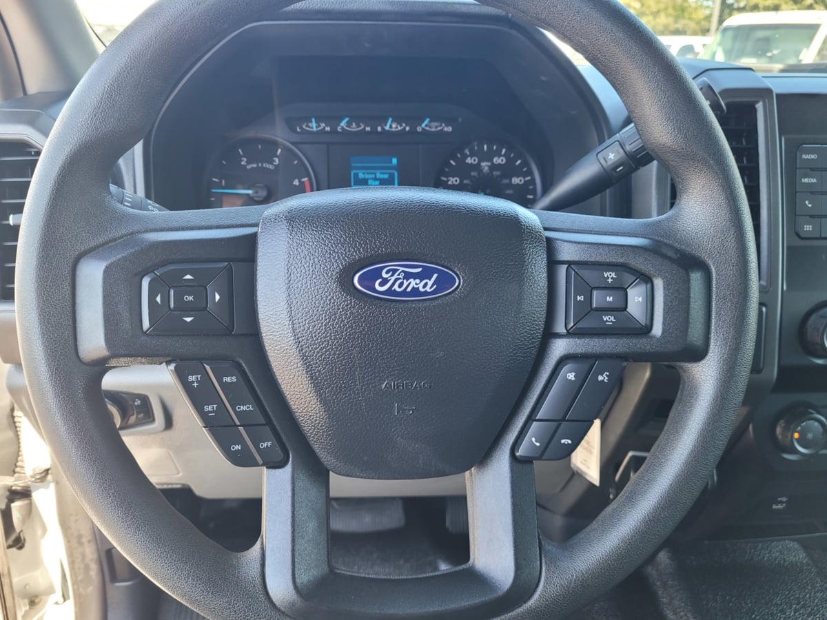 2022 Ford F-350 XL photo 24