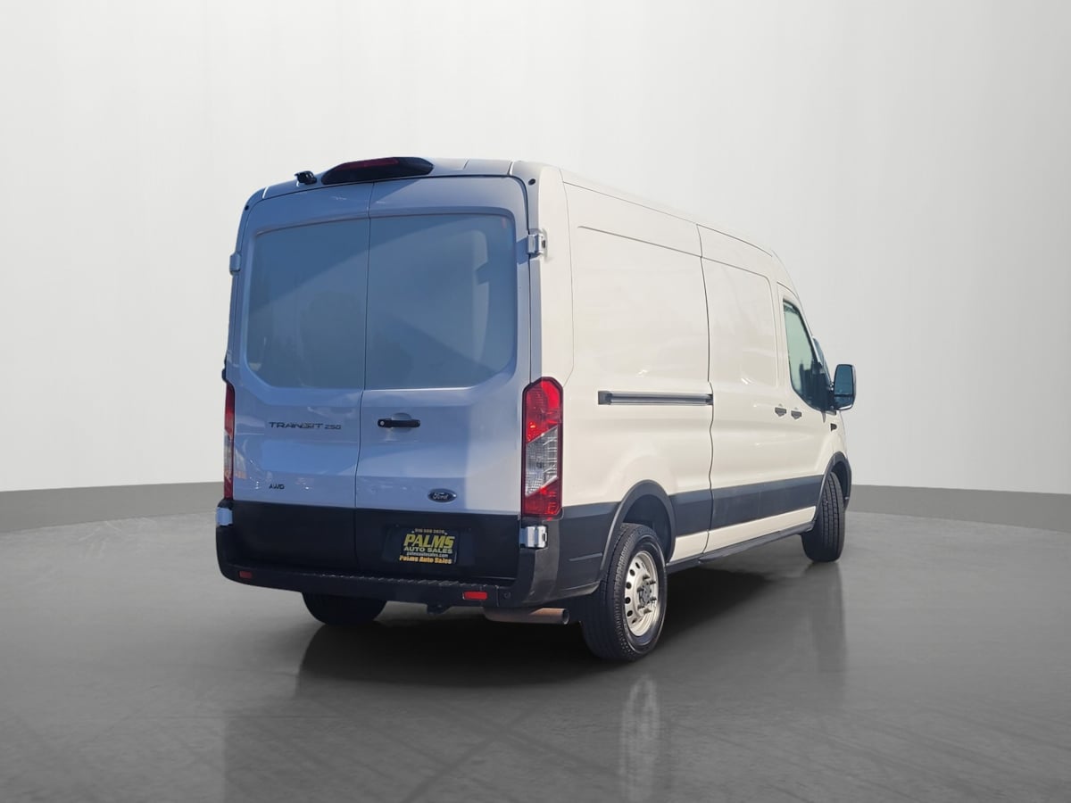 2021 Ford Transit Cargo Van photo 4