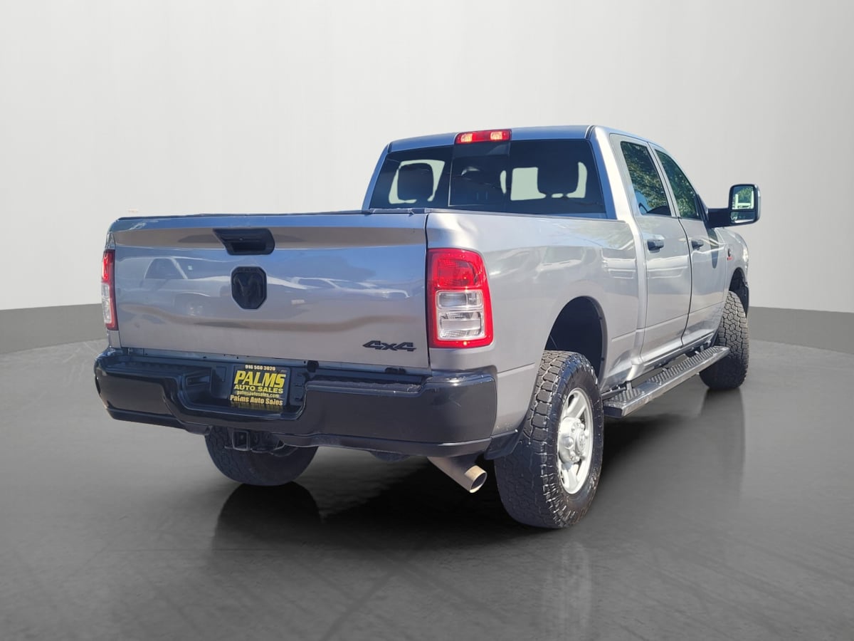 2023 Ram 3500 Tradesman photo 4