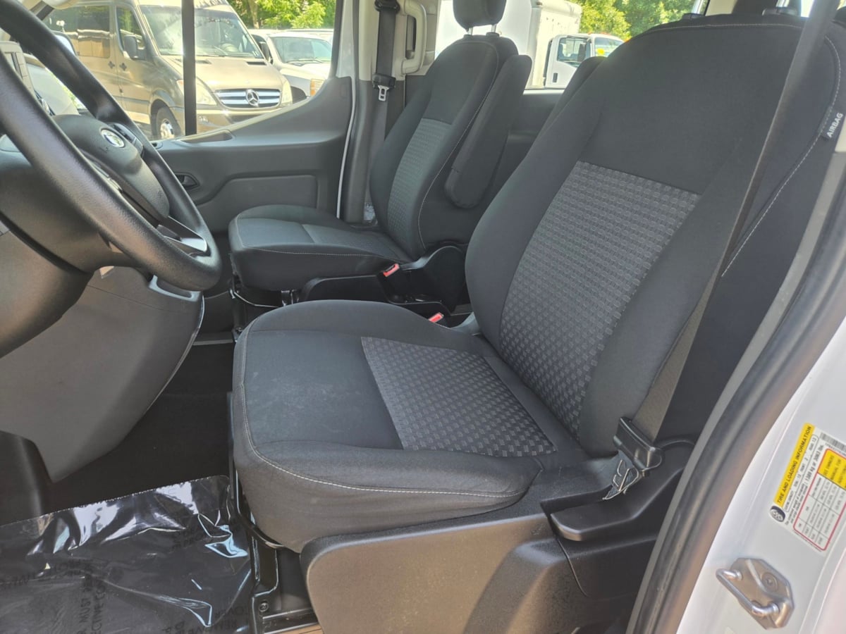 2021 Ford Transit Passenger XLT photo 10