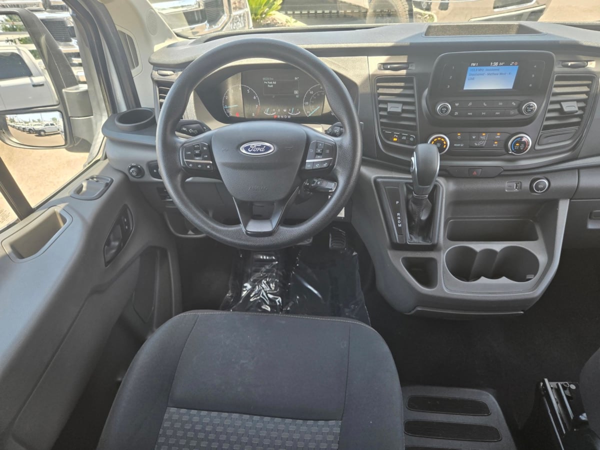 2021 Ford Transit Passenger XLT photo 9