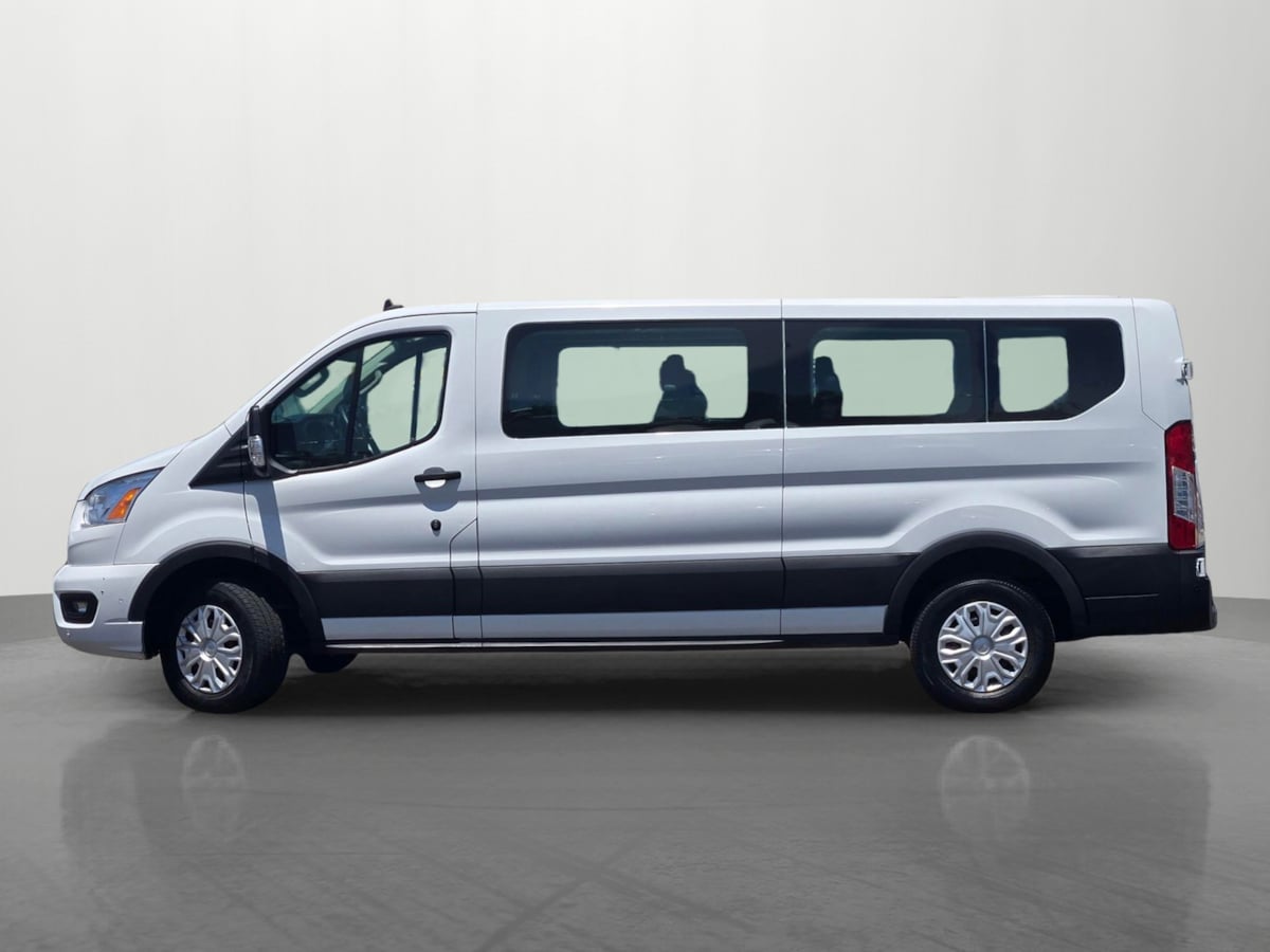 2021 Ford Transit Passenger XLT photo 5