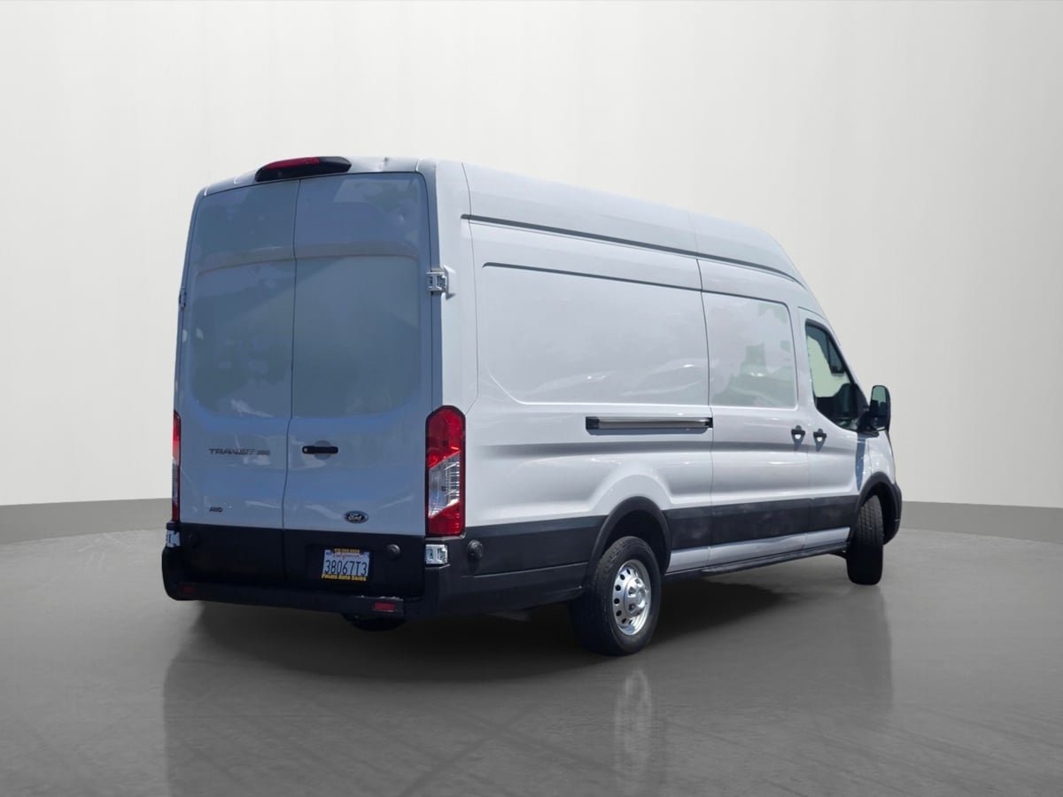 2022 Ford Transit Cargo Van photo 4