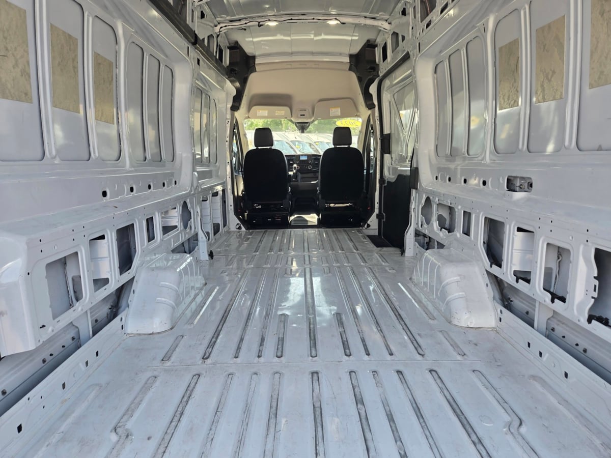 2023 Ford Transit Cargo Van photo 9