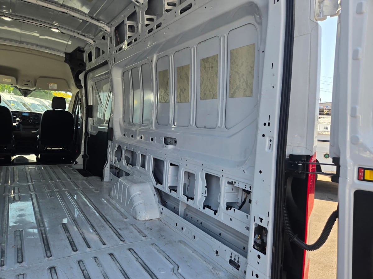 2023 Ford Transit Cargo Van photo 11