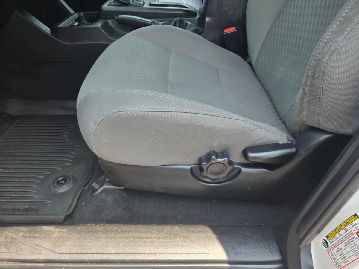 2022 Toyota Tacoma SR Access Cab photo 13