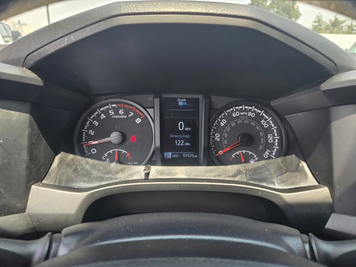 2022 Toyota Tacoma SR Access Cab photo 19