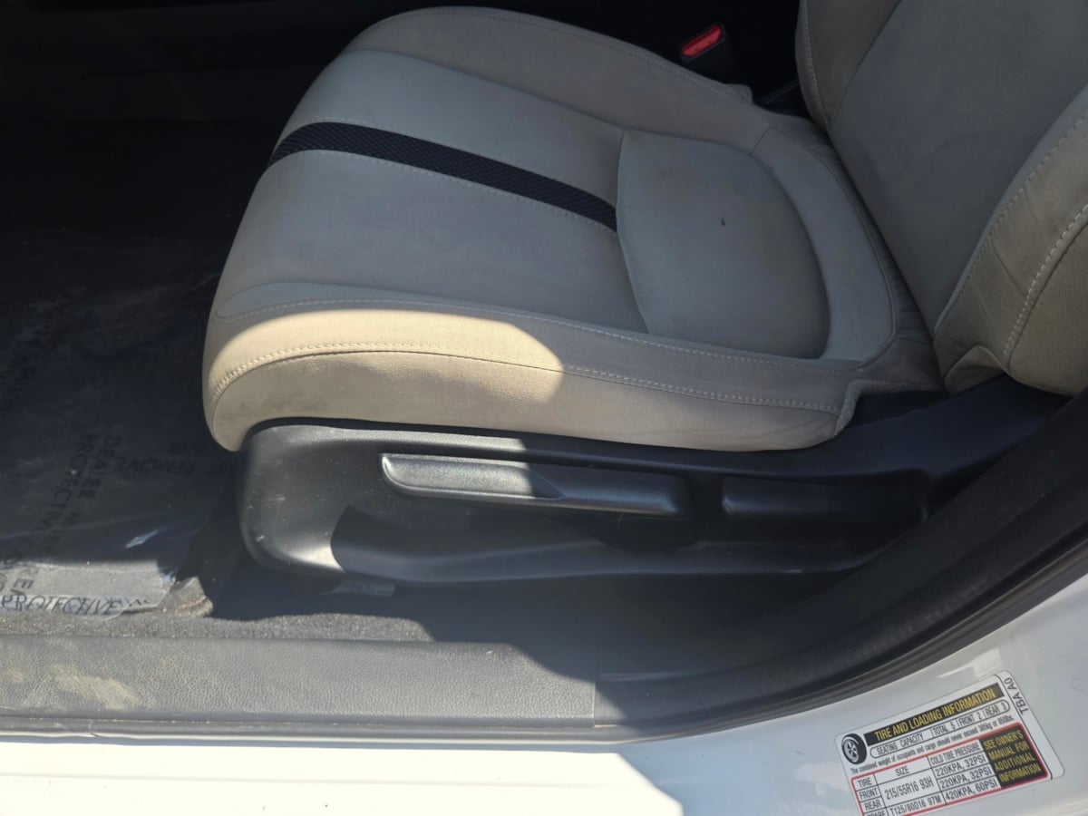 2019 Honda Civic LX photo 13