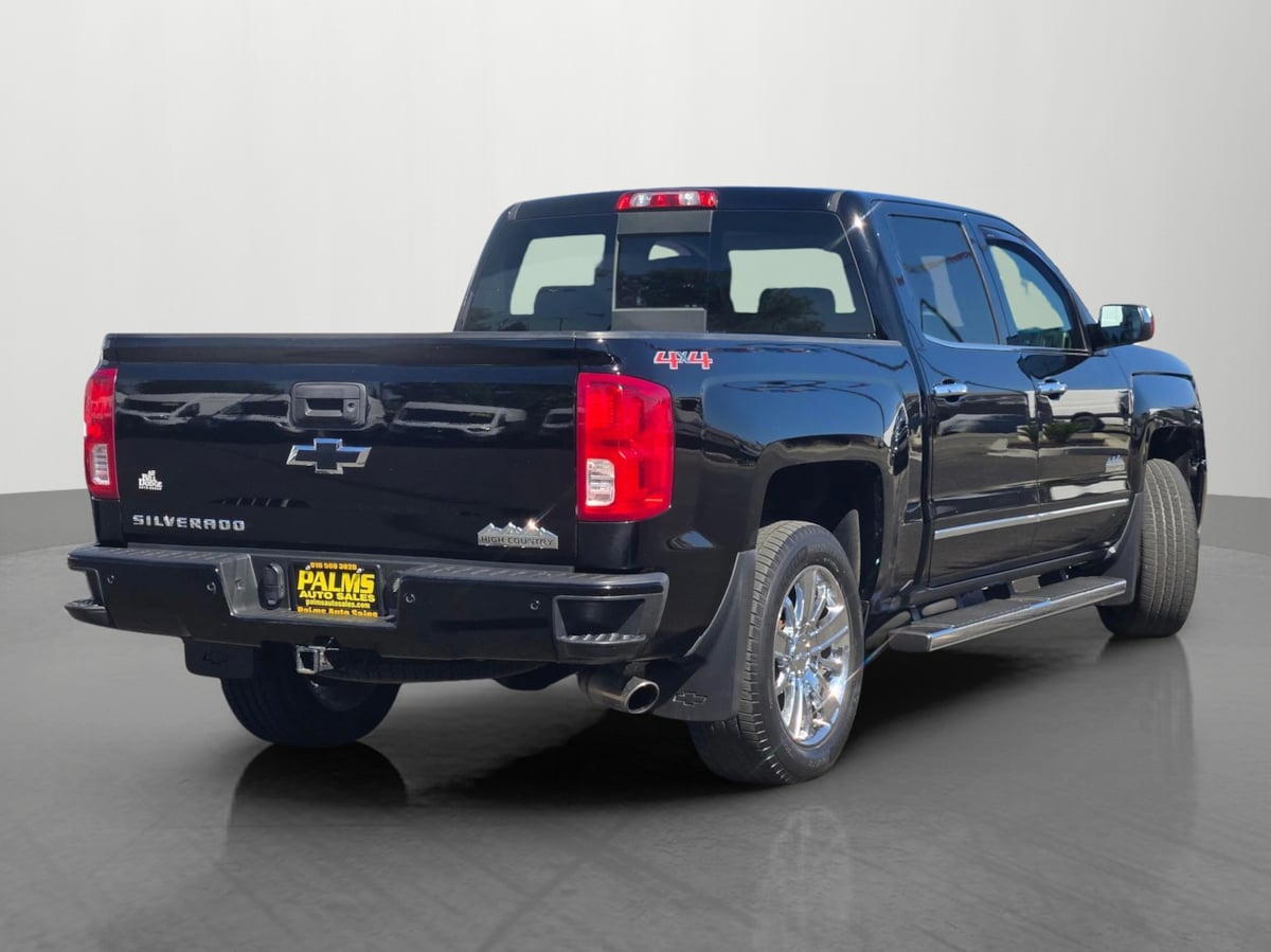 2017 Chevrolet Silverado 1500 High Country photo 4