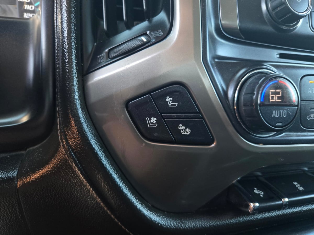 2017 Chevrolet Silverado 1500 High Country photo 23