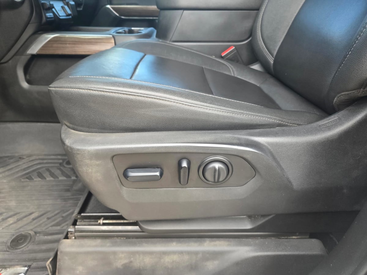 2023 Chevrolet Silverado 2500HD LT photo 14
