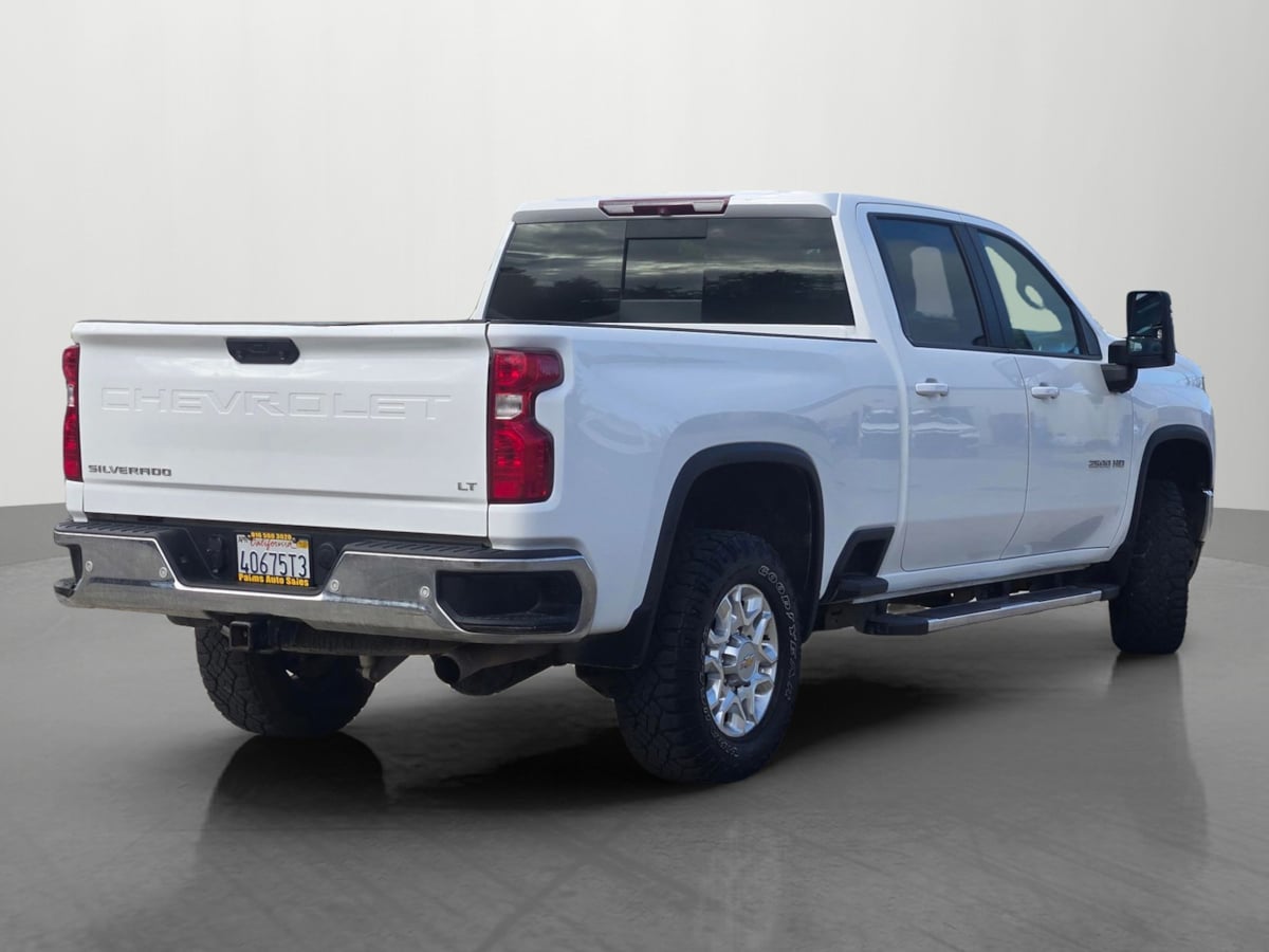 2023 Chevrolet Silverado 2500HD LT photo 3