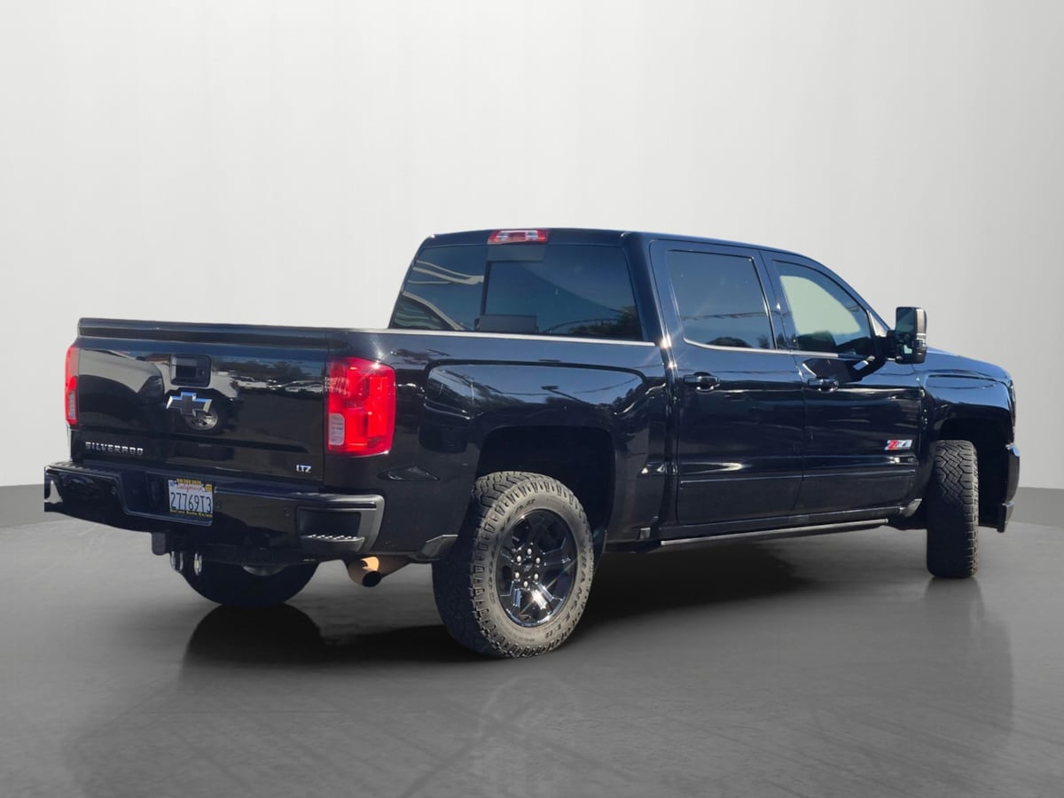 2018 Chevrolet Silverado 1500 LTZ photo 4