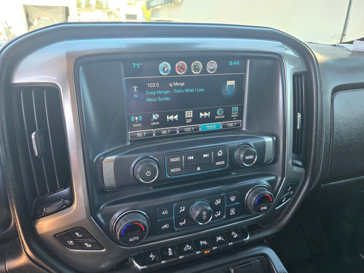 2018 Chevrolet Silverado 1500 LTZ photo 19
