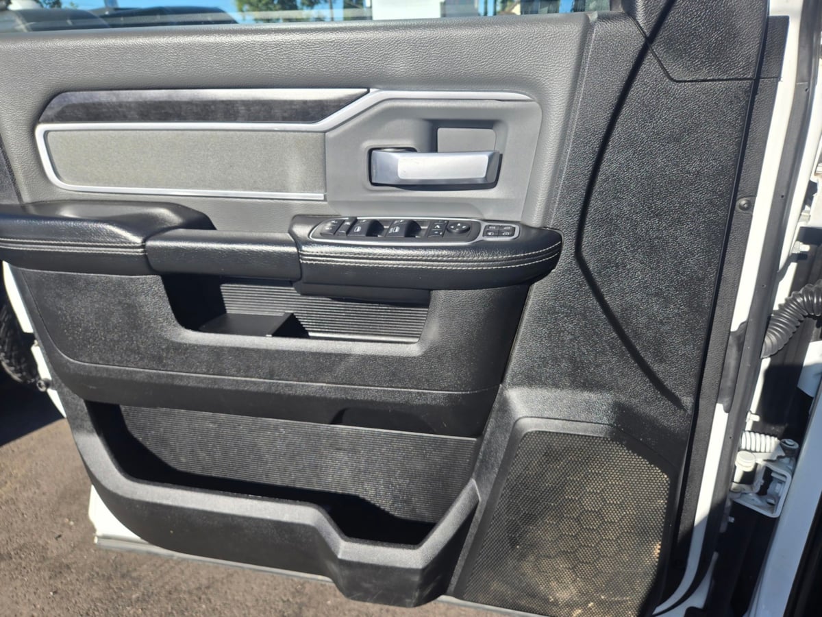 2023 Ram 3500 Big Horn photo 13