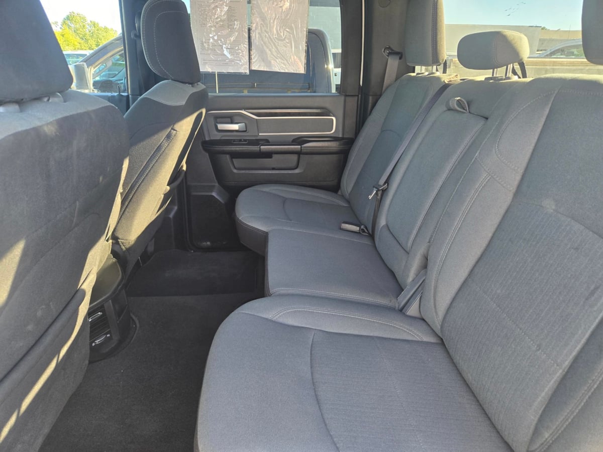2023 Ram 3500 Big Horn photo 9
