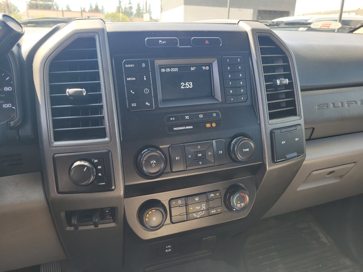 2021 Ford F-350 XL photo 13