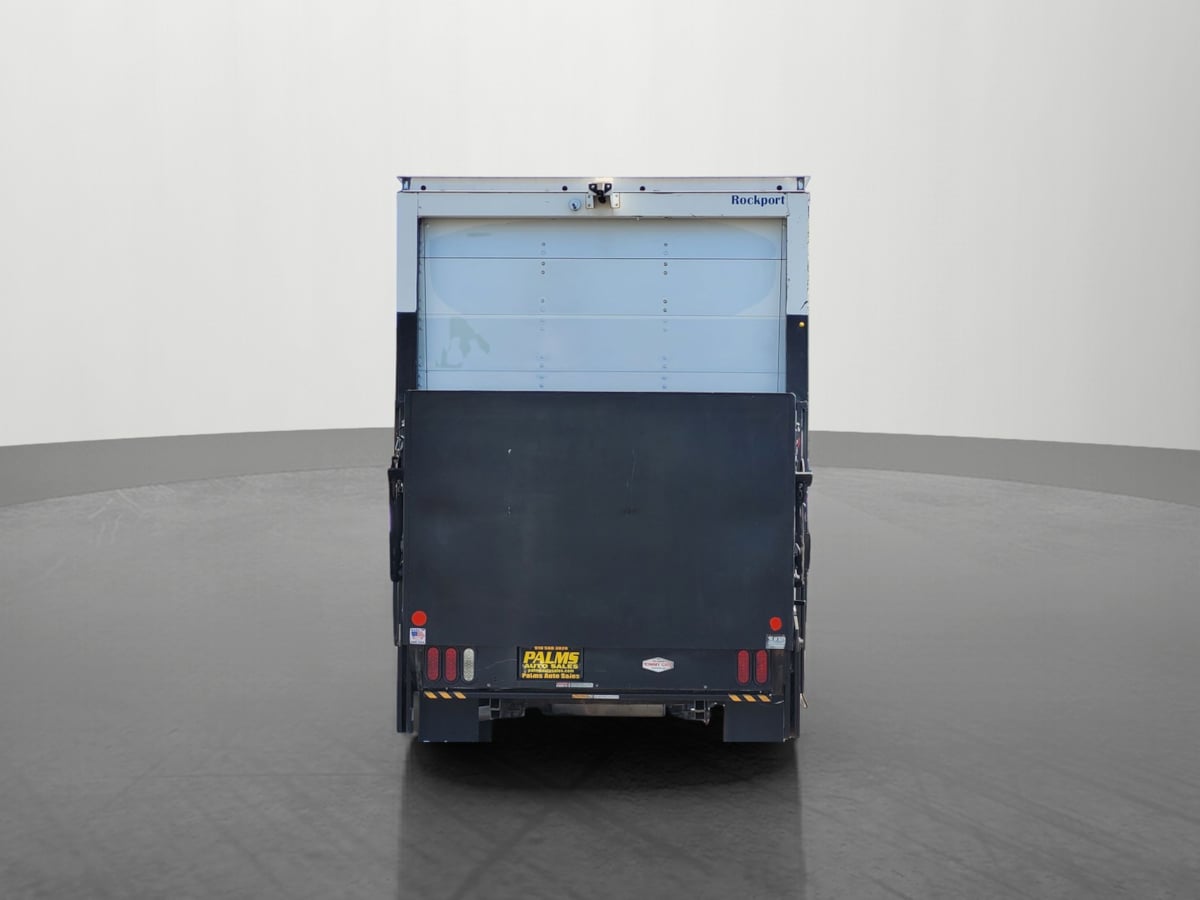2019 Chevrolet Express Cutaway 3500 Van photo 5