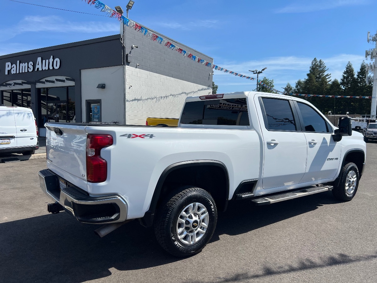 2023 Chevrolet Silverado 2500HD LT photo 7