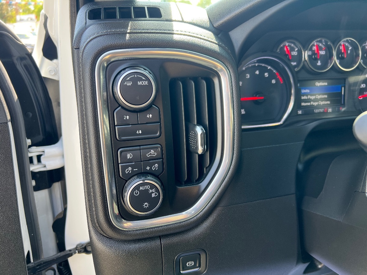 2023 Chevrolet Silverado 2500HD LT photo 14