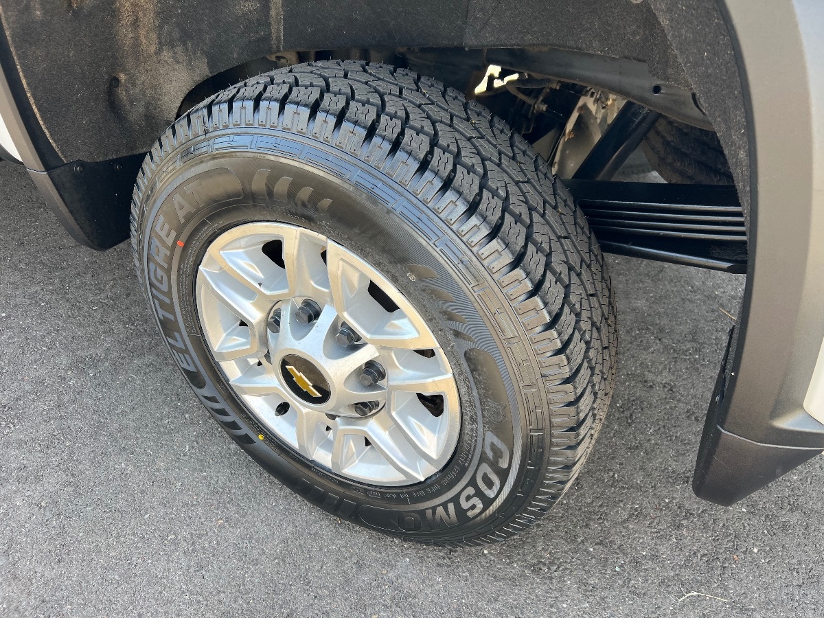 2023 Chevrolet Silverado 2500HD LT photo 28