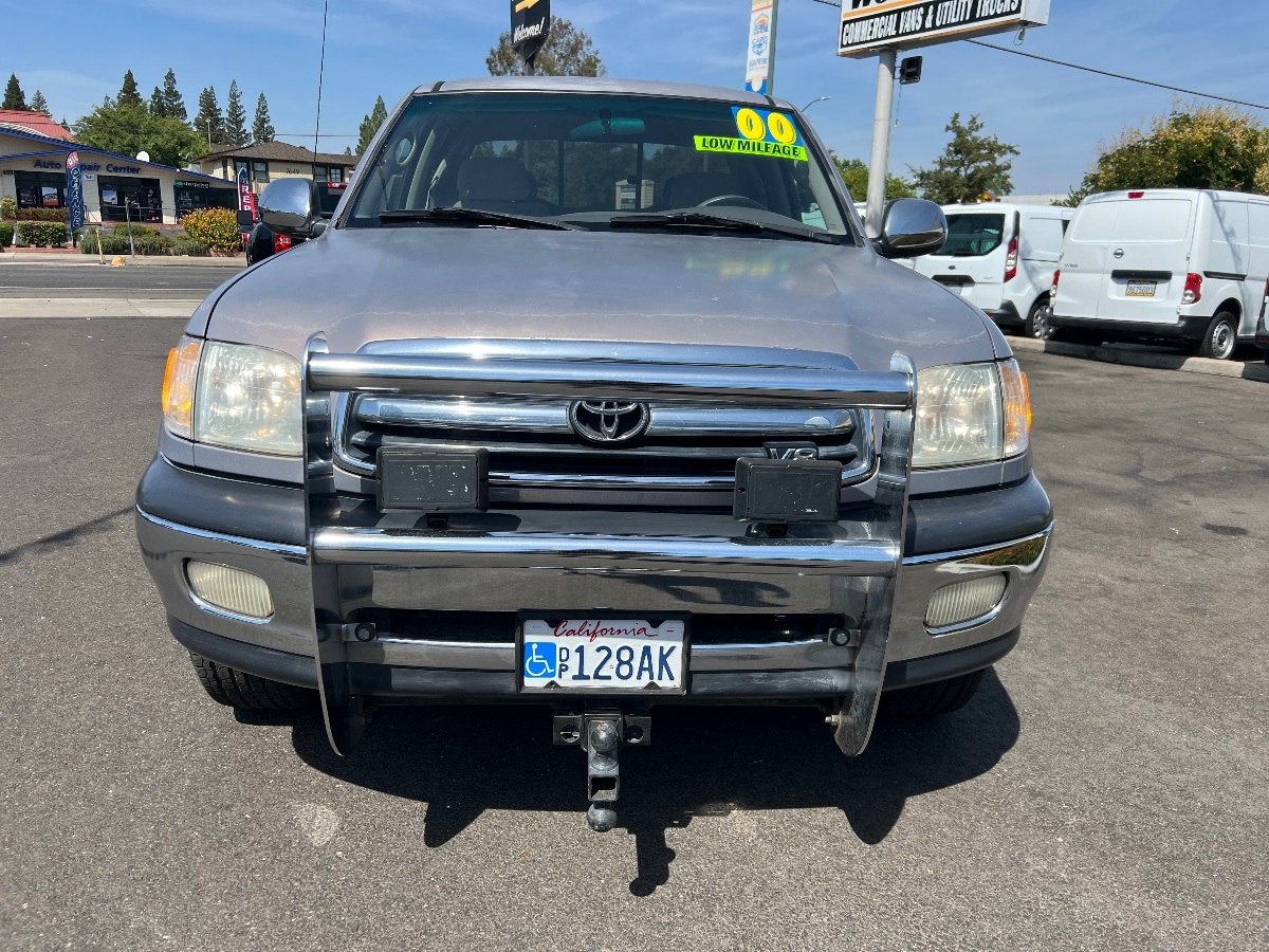 2000 Toyota Tundra SR5 photo 2