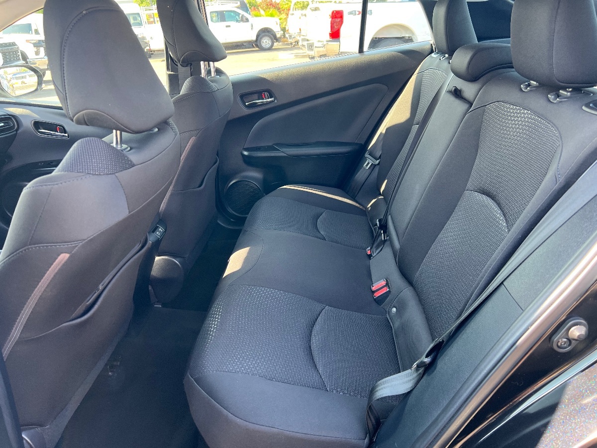 2022 Toyota Prius LE photo 20