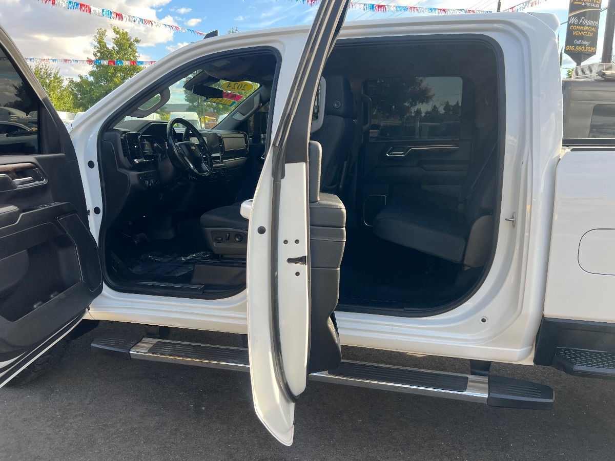 2024 Chevrolet Silverado 2500HD LT photo 11