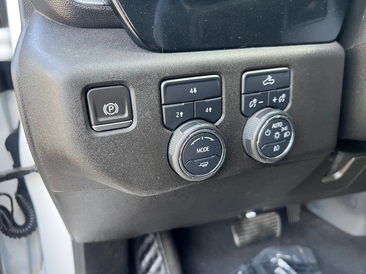 2024 Chevrolet Silverado 2500HD LT photo 16
