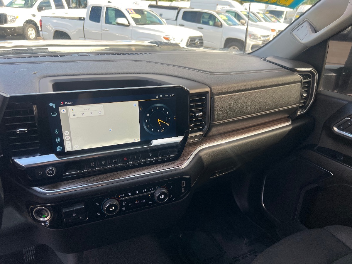2024 Chevrolet Silverado 2500HD LT photo 19