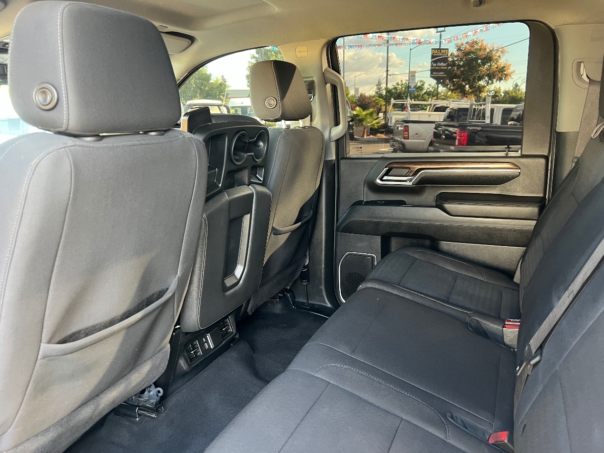 2024 Chevrolet Silverado 2500HD LT photo 23