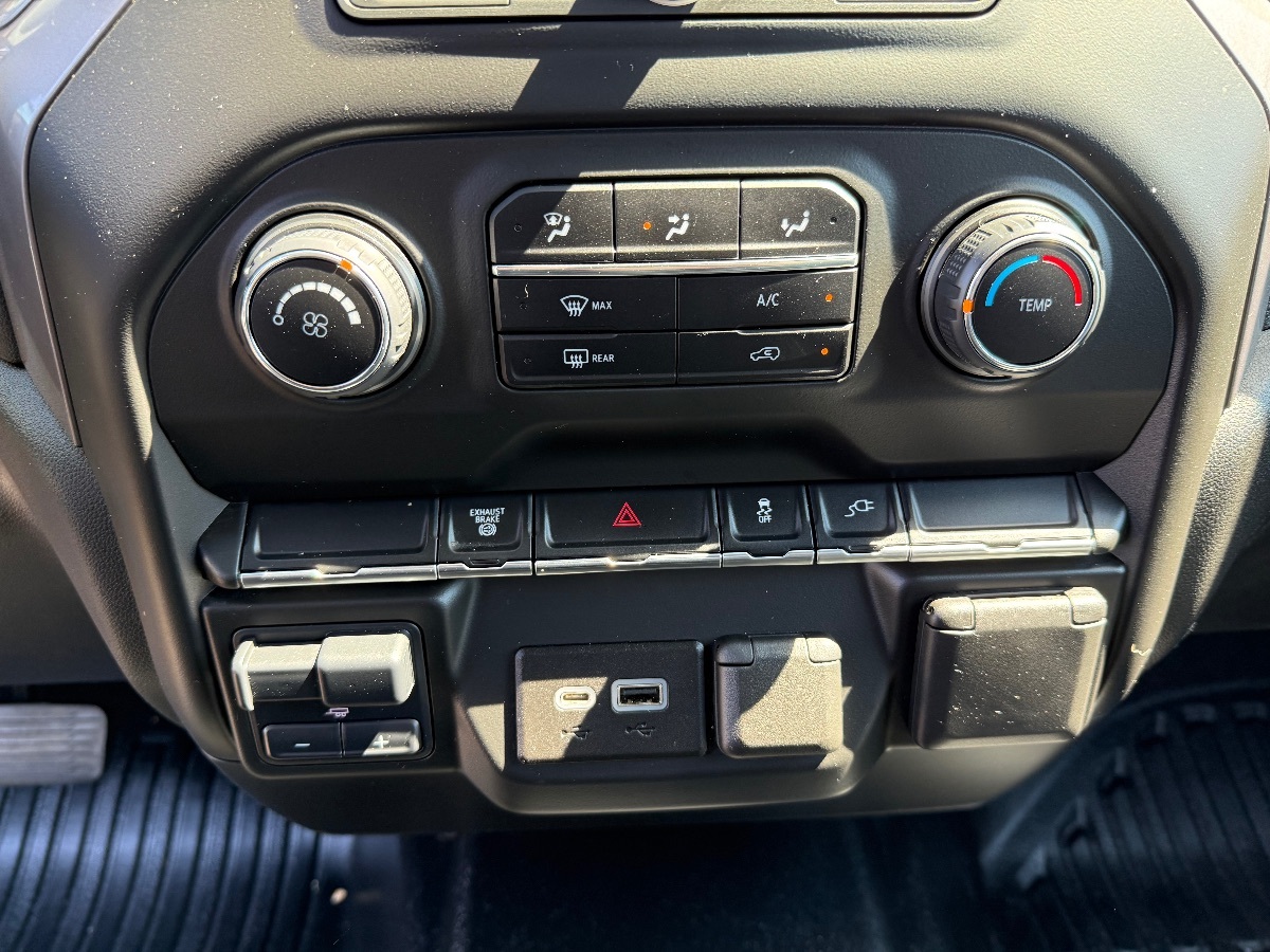 2021 Chevrolet Silverado 3500HD Work Truck photo 26
