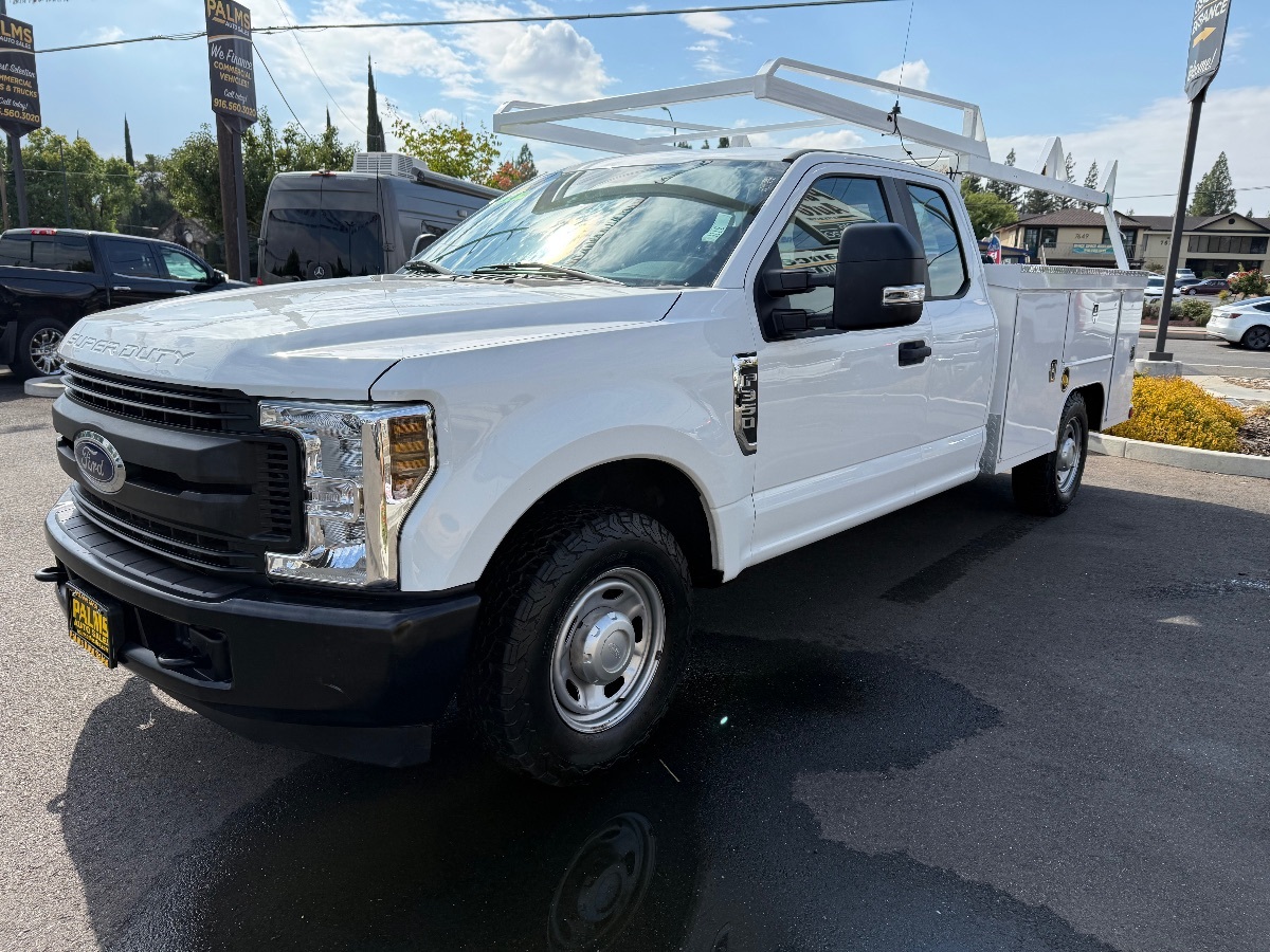 2019 Ford F-350 XL photo 4