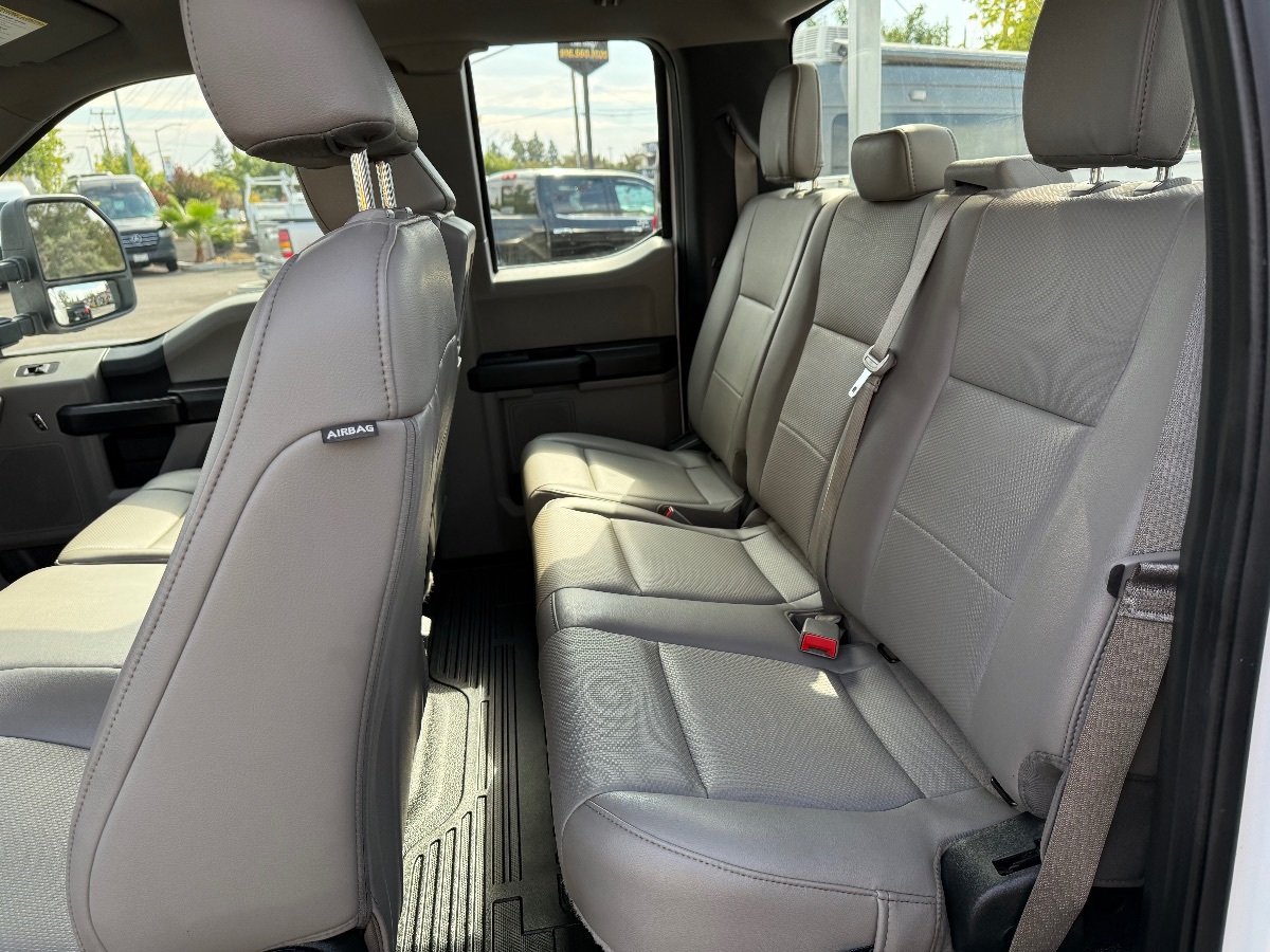 2019 Ford F-350 XL photo 18