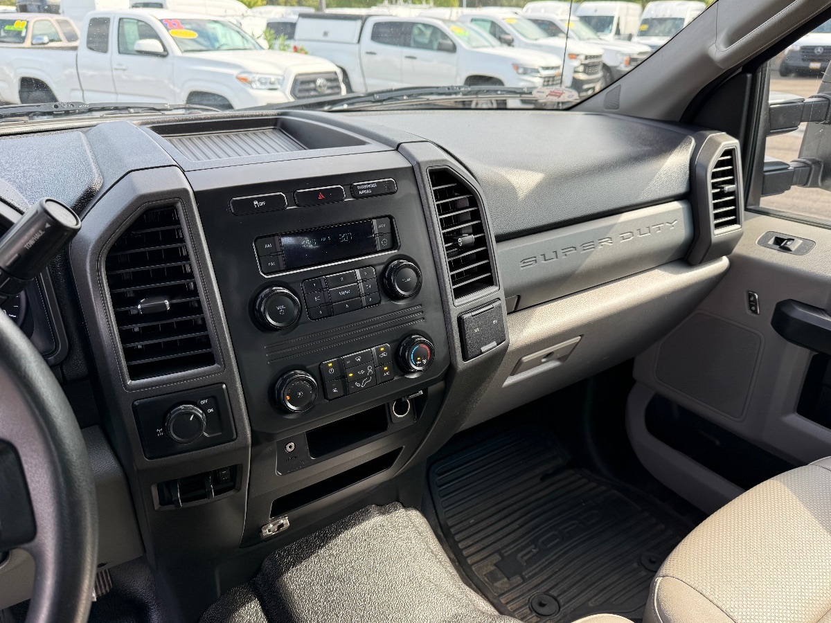 2019 Ford F-350 XL photo 23