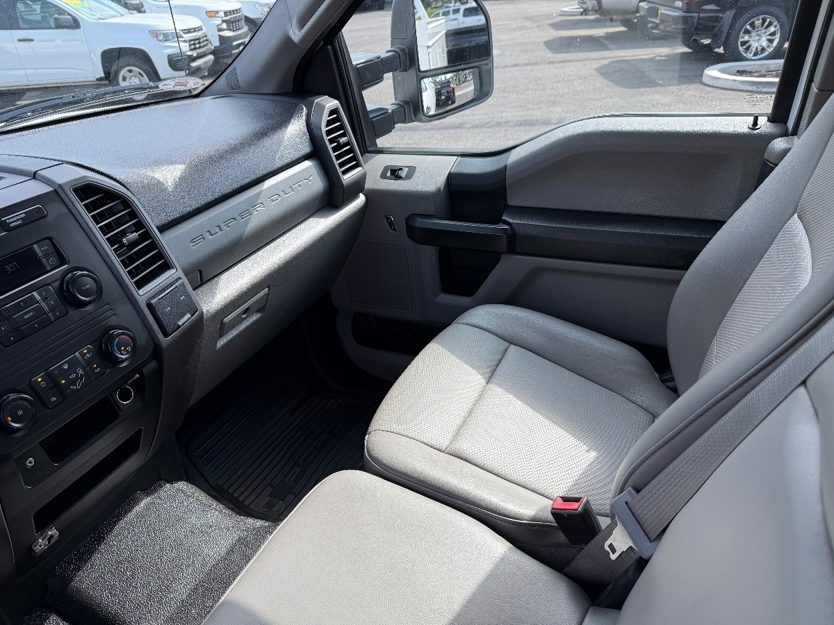 2019 Ford F-350 XL photo 24