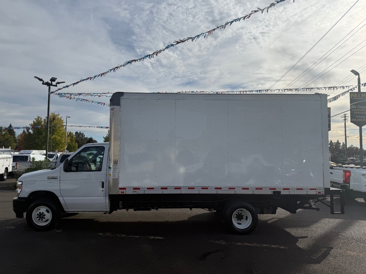 2024 Ford E-450 photo 4
