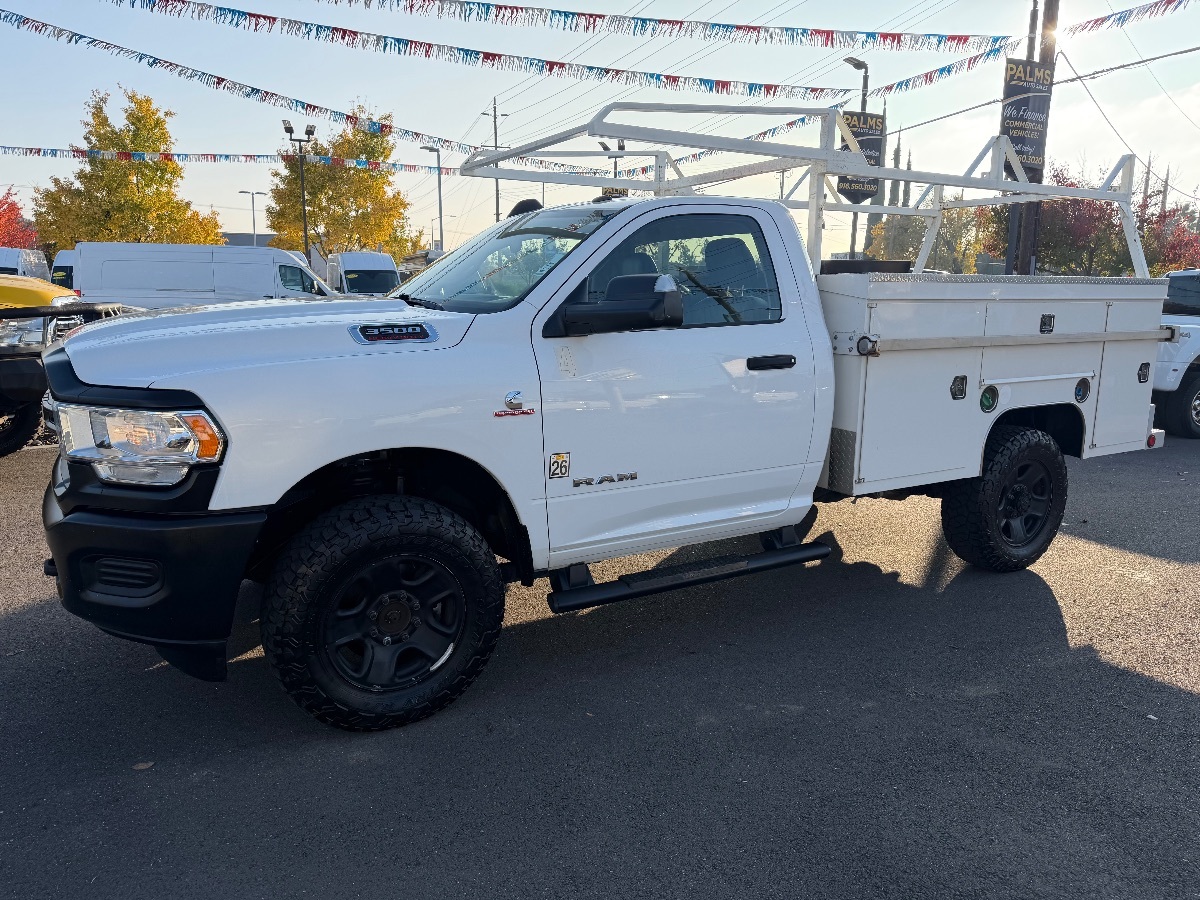 2019 Ram 3500 Tradesman photo 4