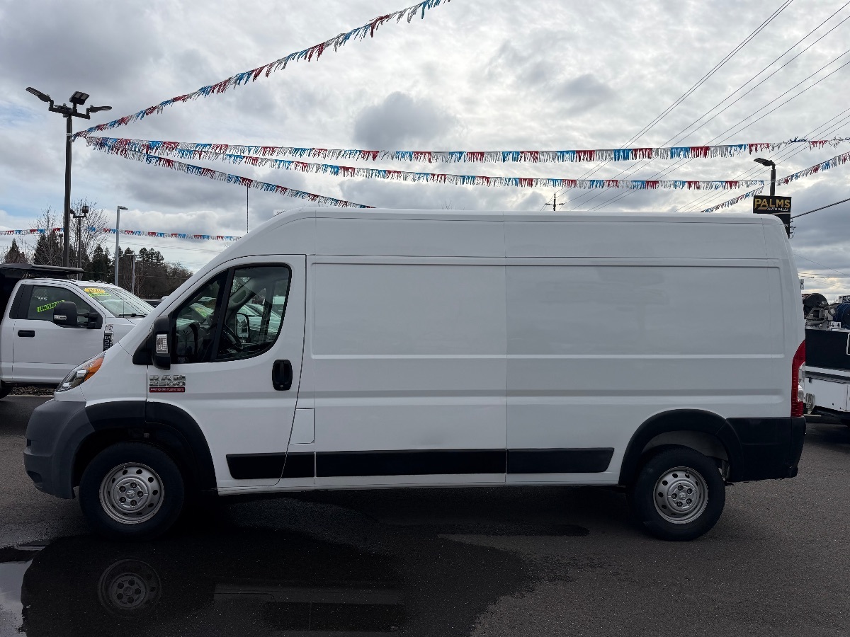 Ram Cargo Van photo 5