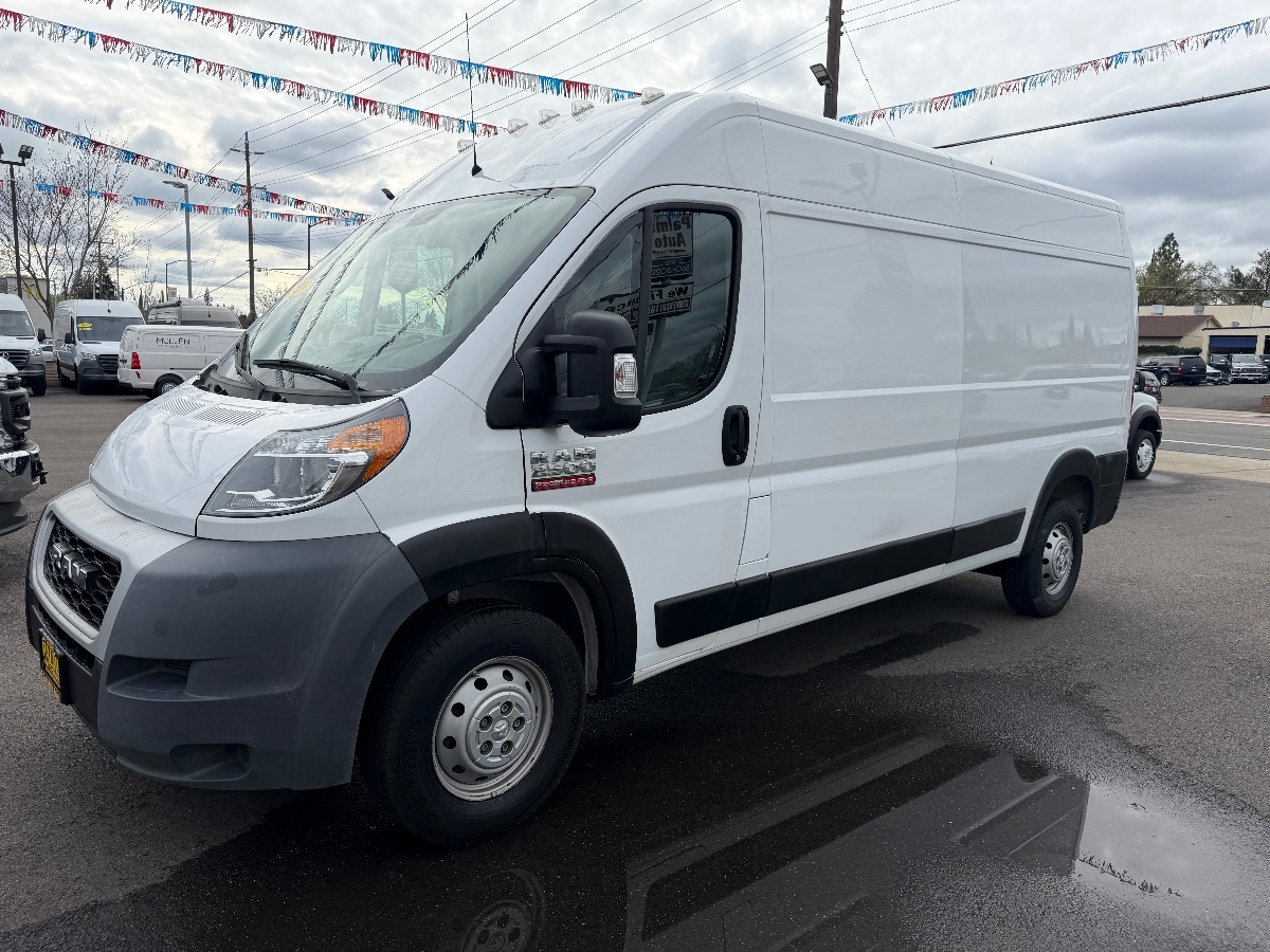 Ram Cargo Van photo 4